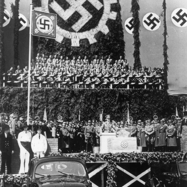 Hitlers tale ved åbningen af Volkswagen-fabrikken