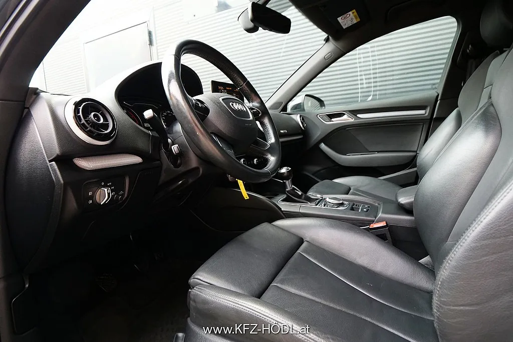 Audi A3 SB 1,4 TFSI COD Intense Image 10