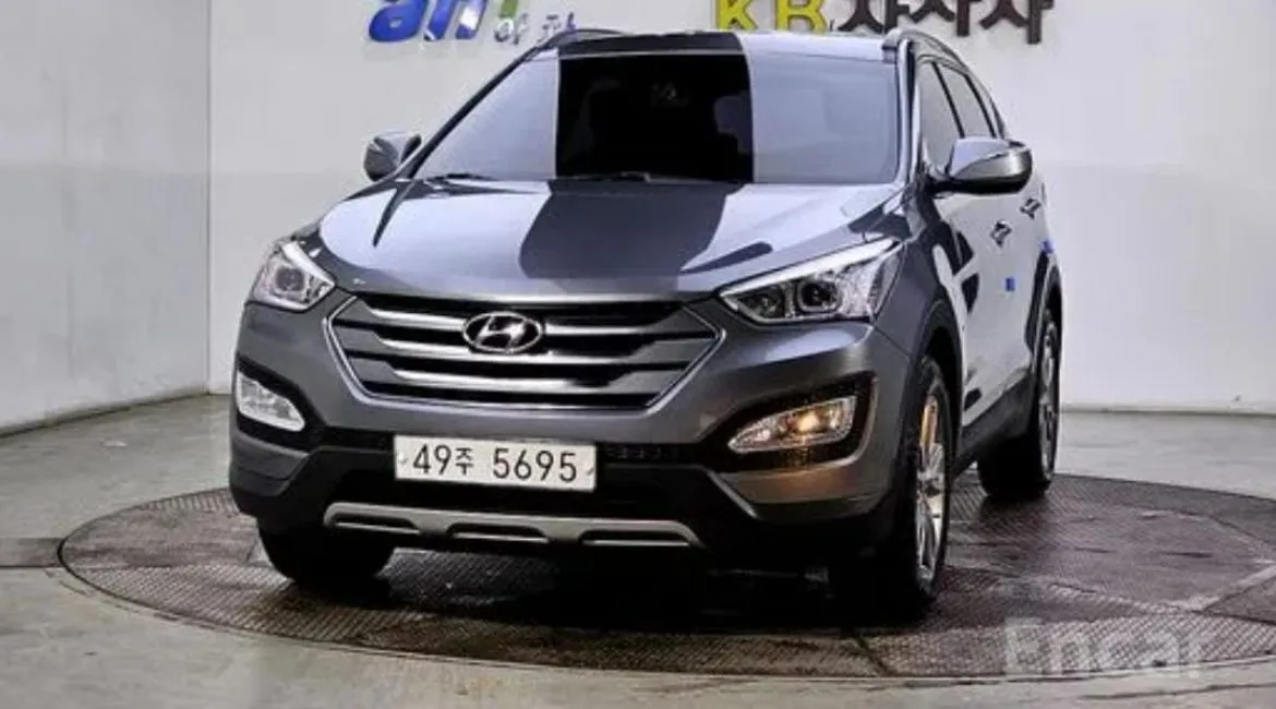 Hyundai Santa Fe  Image 13