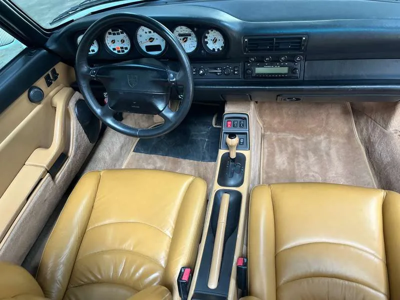 Porsche 993 3.6i Carrera Tiptronic Image 6