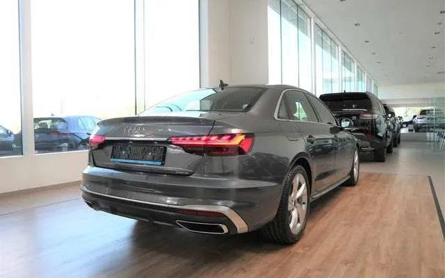 Audi A4 BERLINE 40TFSI 190PK*S-TRONIC*S-LINE*TOPAANBOD !!! Image 10