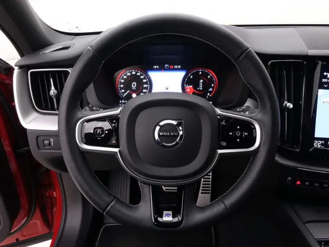 Volvo XC60 2.0 D4 Geartronic R-Design + GPS + Leder/Cuir Sport Seats + LED Lights Image 10