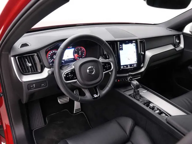 Volvo XC60 2.0 D4 Geartronic R-Design + GPS + Leder/Cuir Sport Seats + LED Lights Image 9