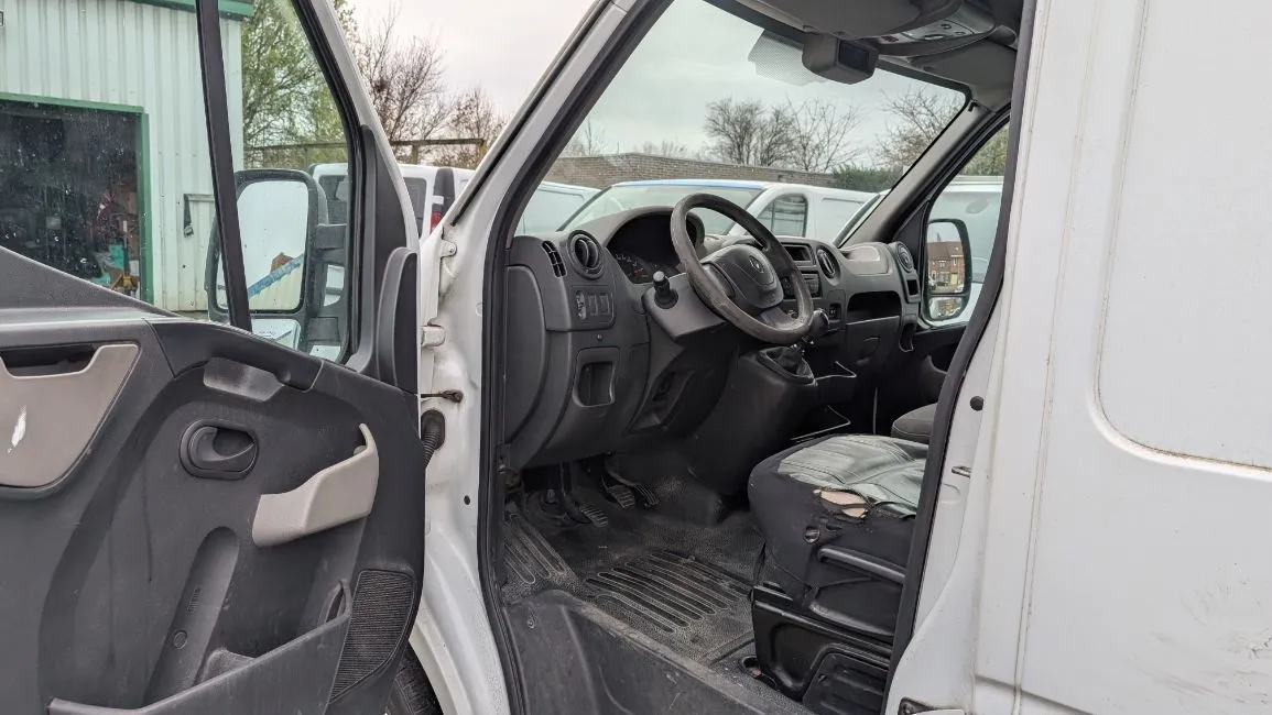 Renault Master 2.3 Dci EU5 L2H2 Image 6