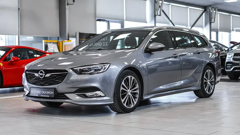 Opel Insignia Sports Tourer 1.5 Turbo OPC Line Automatic Image 4