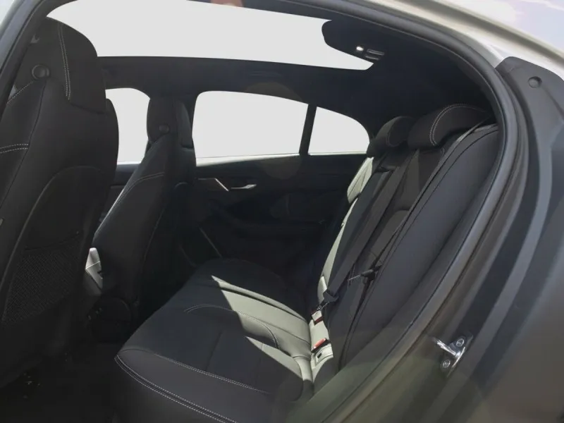 Jaguar I-Pace EV400 S =Black Pack= Panorama/Distronic Гаранция Image 5