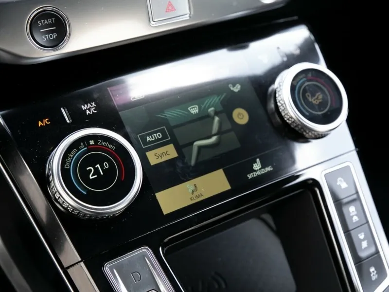 Jaguar I-Pace EV400 S =Black Pack= Panorama/Distronic Гаранция Thumbnail 8