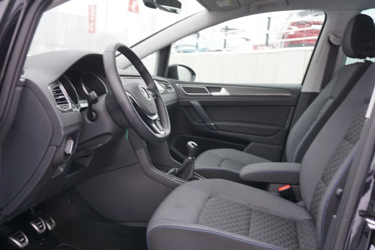 Volkswagen Golf Sportsvan Join 1.0 TSI...  Image 9