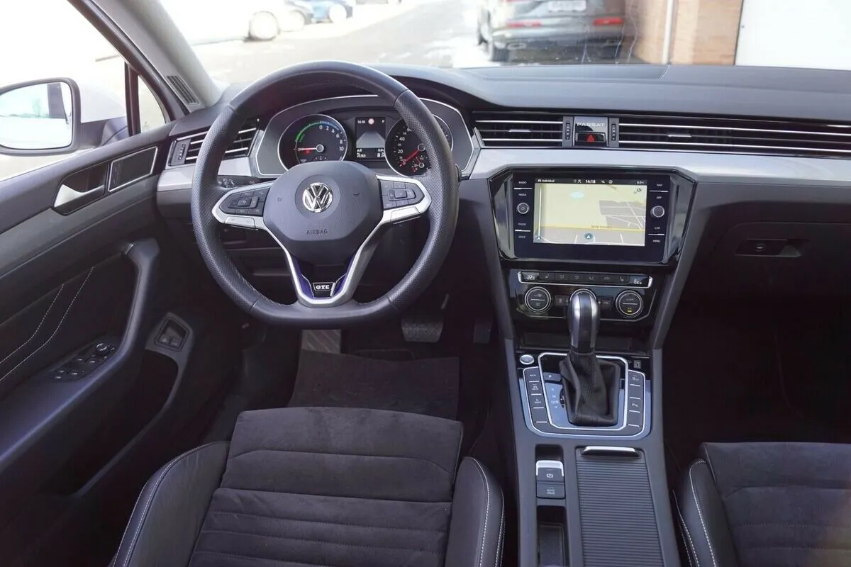 Volkswagen Passat 1,4 GTE Variant DSG 5d Thumbnail 5