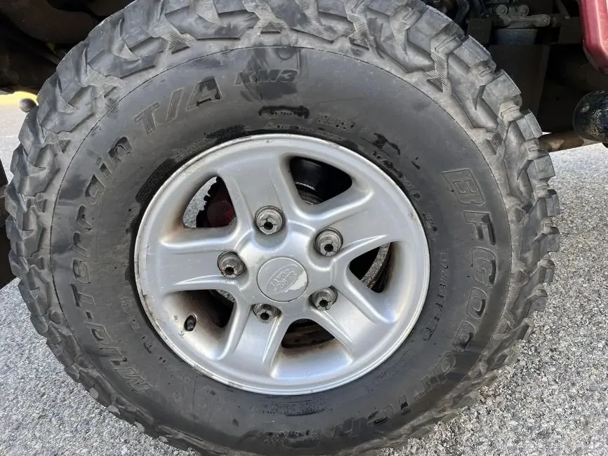 Land Rover Defender 90 2.5Td5 SW SE Image 9