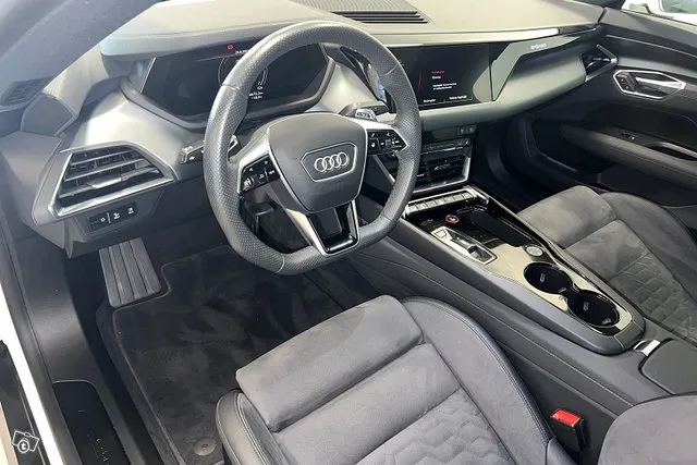Audi E-tron GT 60 quattro * LED / Panoramakatto / Navi * Image 8