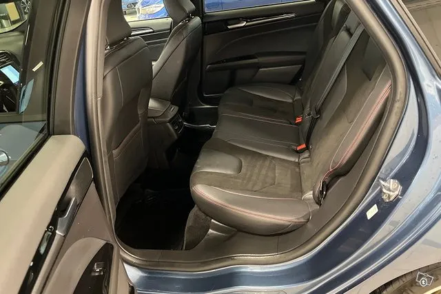 Ford Mondeo 2,0 187hv Hybrid automaatti EDITION ST-LINE Wagon * Navi / Koukku * - Autohuumakorko 1,99%+kulut - Image 9