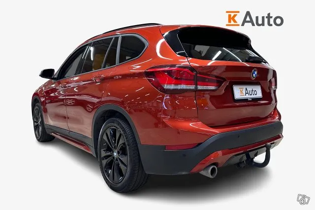 BMW X1 XDRIVE 25e Sport line * Vetokoukku / HUD / Sunset orange väri / Navigointijärjestelmä / ALV * Image 2