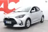 Toyota Yaris 1,5 Hybrid Active - Toyota Approved-vaihtoauto / Älyavain / Lämpöratti / Navi / Kamera / Mukautuva vakionopeussäädin Thumbnail 1