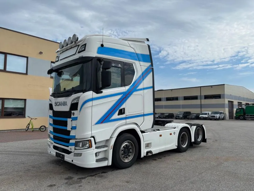 Scania S520 Scania S520 6x2 + RALENTISSEUR + PRISE D Image 1