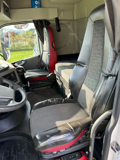 Volvo FH500 Retarder Image 11