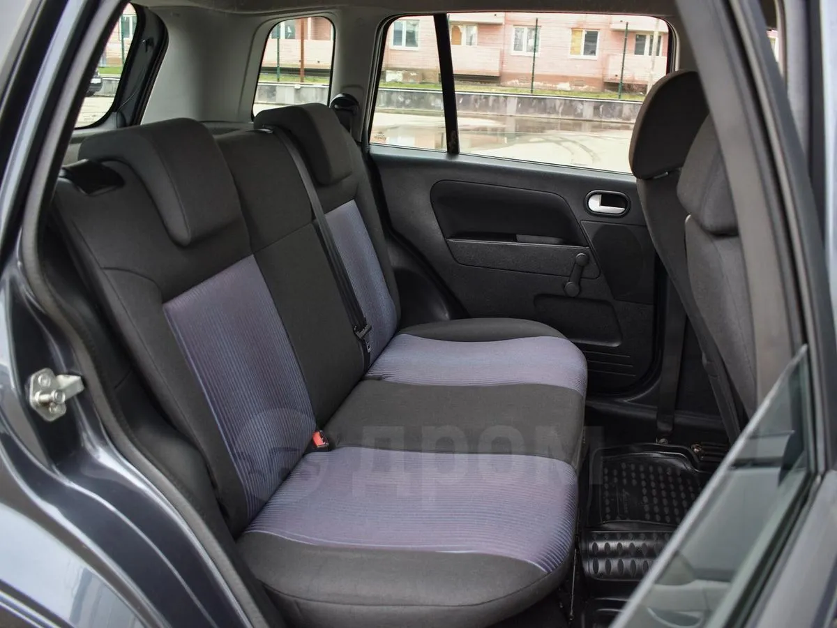 Ford Fusion  Image 6