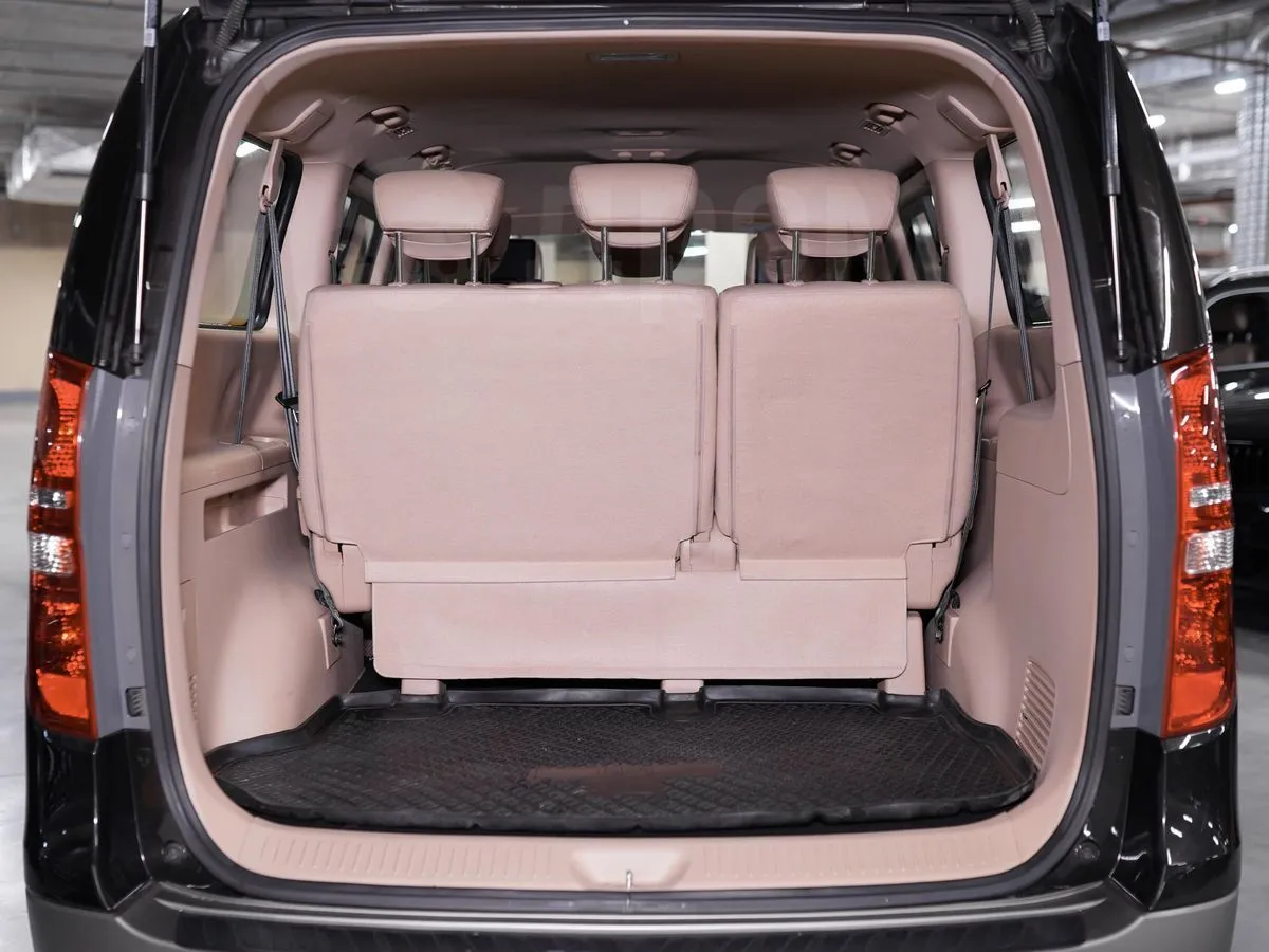 Hyundai H1  Image 10