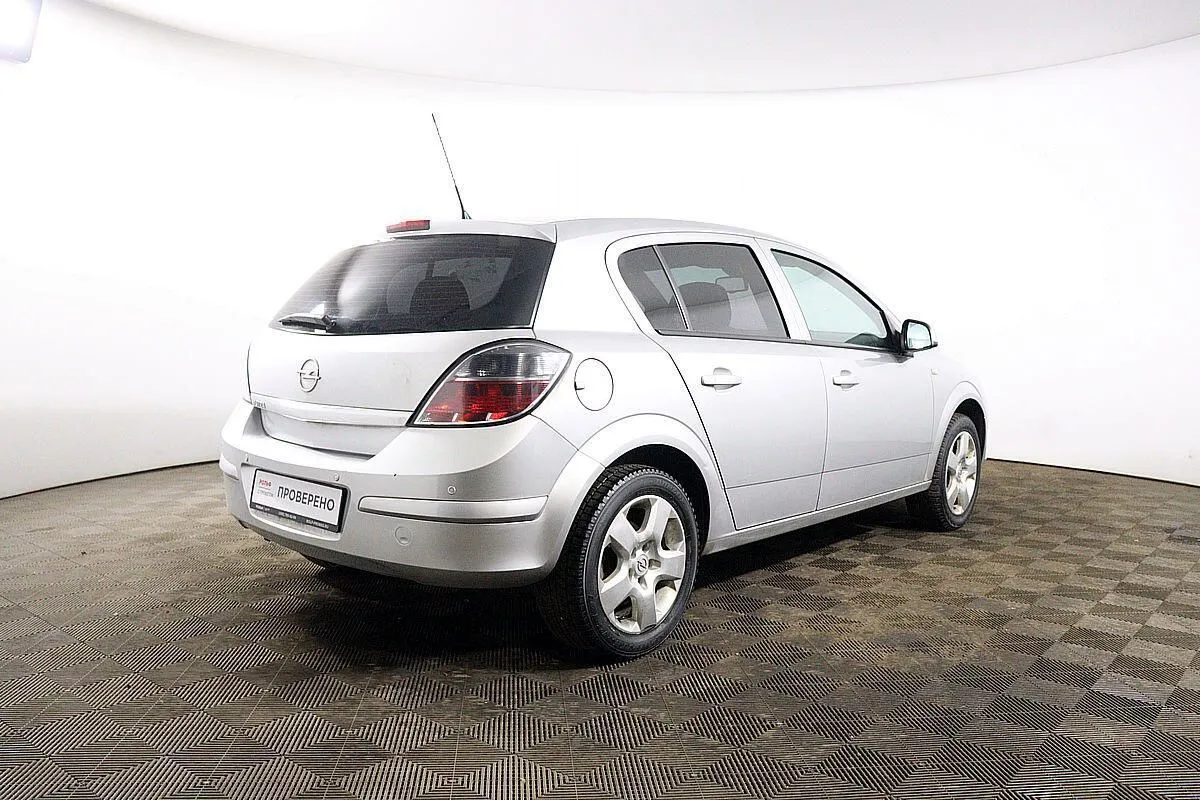 Opel Astra  Image 5