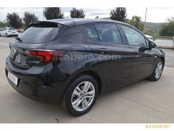 Opel Astra 1.5 D GS Line Image 9