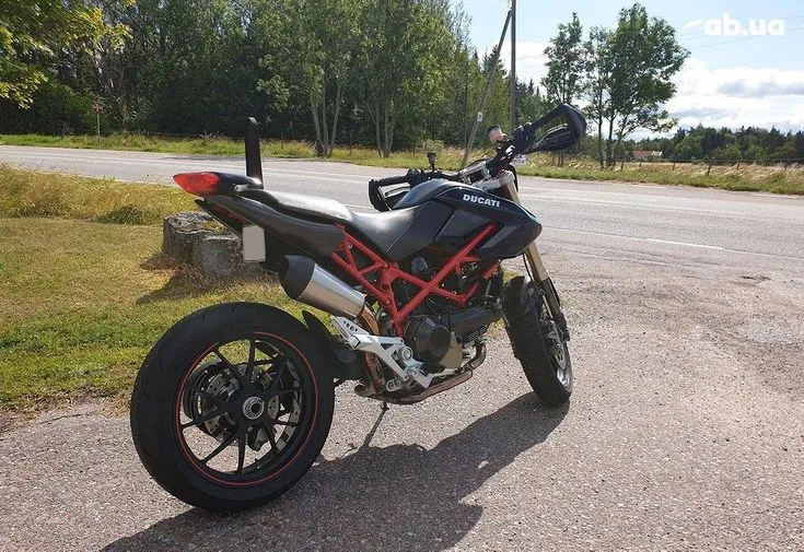 Ducati Hypermotard  Image 5